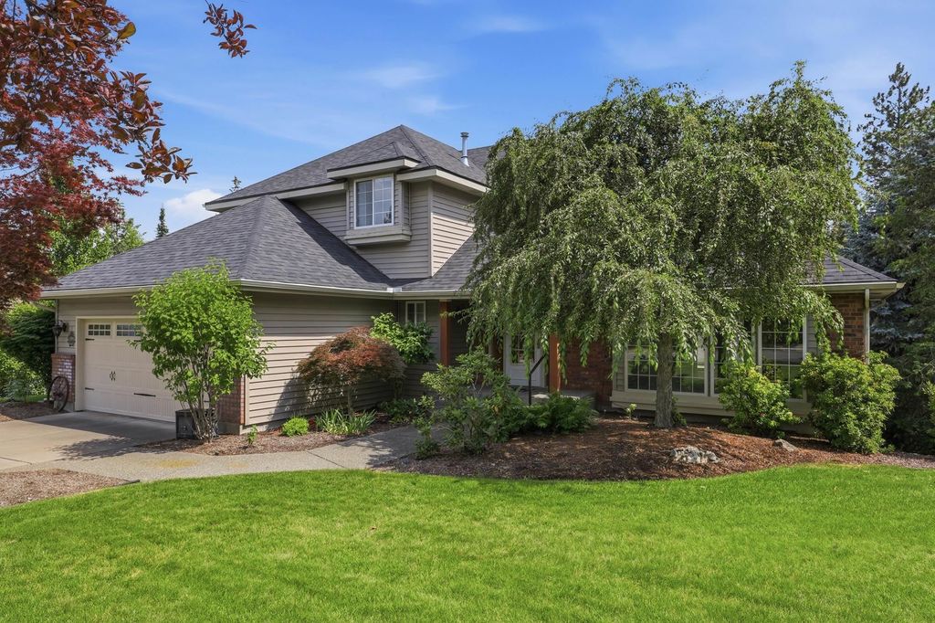 4815 S Bella Vista Dr, Veradale, WA 99037