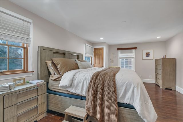 64 Julia Street, Cranston, RI 02910