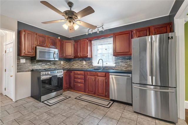 64 Julia Street, Cranston, RI 02910