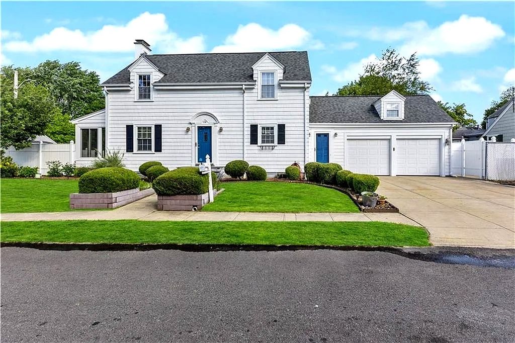 64 Julia Street, Cranston, RI 02910