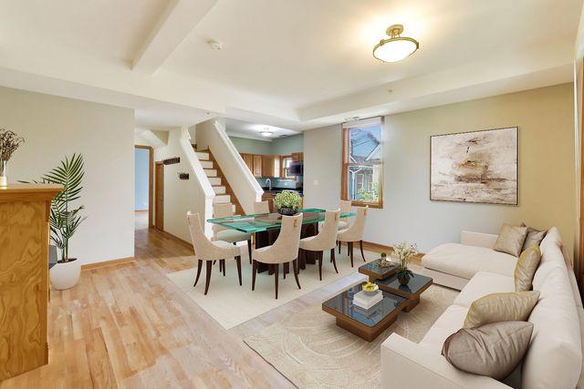 617 South Boulevard H, Oak Park, IL 60302