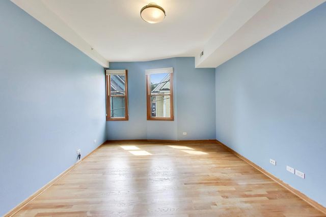 617 South Boulevard H, Oak Park, IL 60302