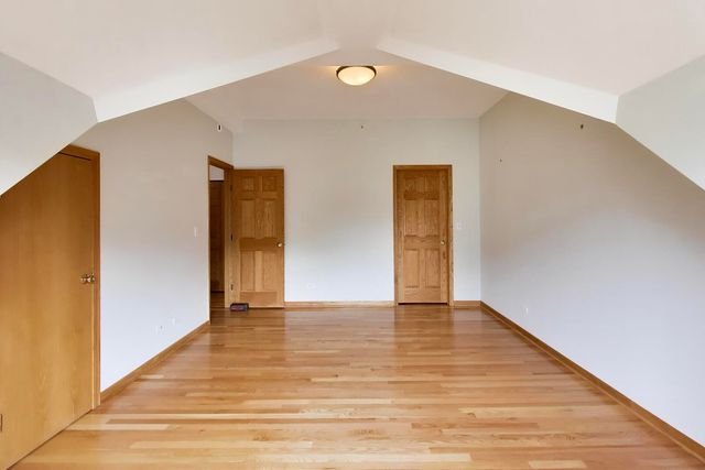 617 South Boulevard H, Oak Park, IL 60302