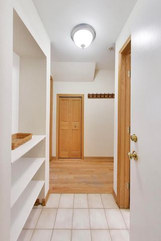 617 South Boulevard H, Oak Park, IL 60302