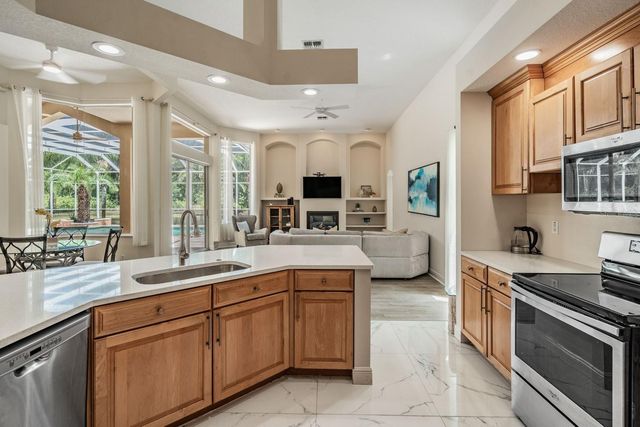 4561 ROANOAK WAY, Palm Harbor, FL 34685
