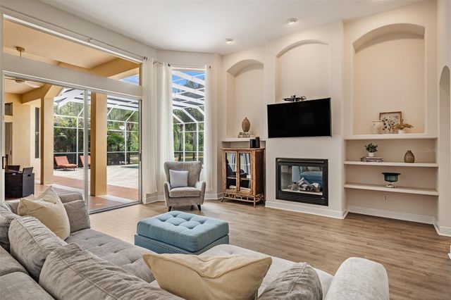 4561 ROANOAK WAY, Palm Harbor, FL 34685