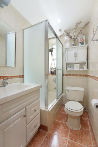 104 Division Avenue 17, Brooklyn, NY 11211