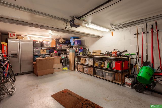 7546 Joseph Avenue, La Vista, NE 68128