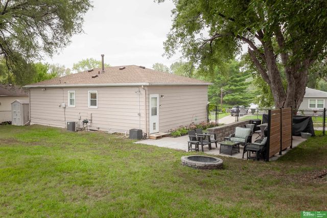 7546 Joseph Avenue, La Vista, NE 68128