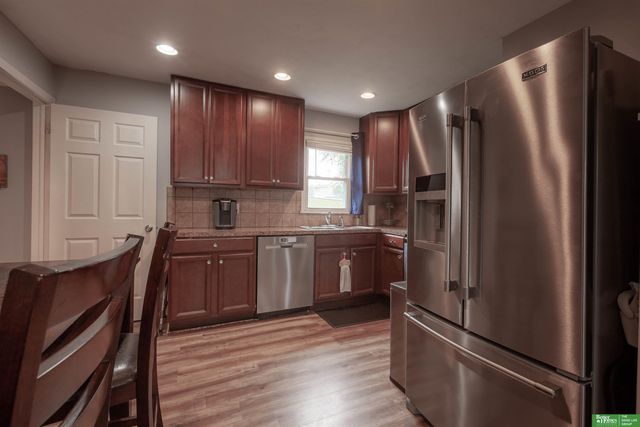 7546 Joseph Avenue, La Vista, NE 68128