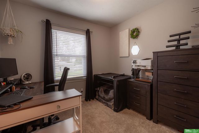 7546 Joseph Avenue, La Vista, NE 68128