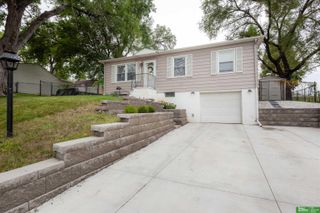 7546 Joseph Avenue, La Vista, NE 68128