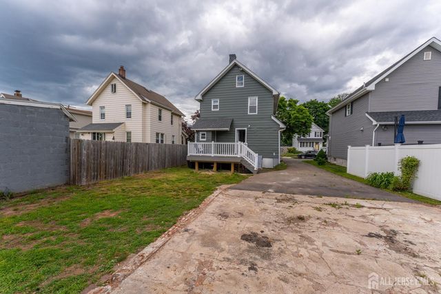 11 Jean Court, Woodbridge Proper, NJ 07095