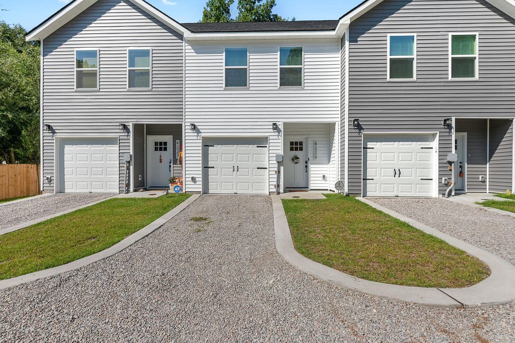 4229 Barnwell Avenue, Charleston, SC 29405