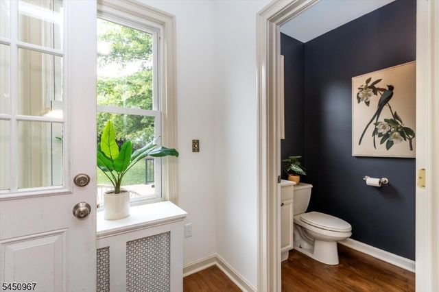 81 Boyden Ave, Maplewood Twp., NJ 07040