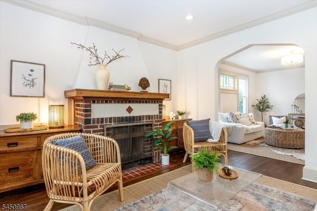81 Boyden Ave, Maplewood Twp., NJ 07040