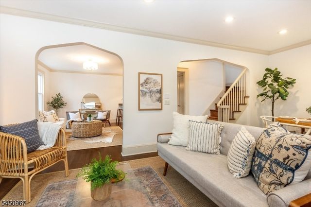81 Boyden Ave, Maplewood Twp., NJ 07040