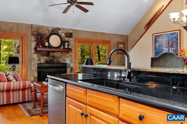 27 VEERY LN, Wintergreen Resort, VA 22967