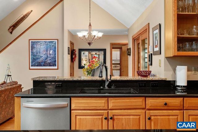 27 VEERY LN, Wintergreen Resort, VA 22967