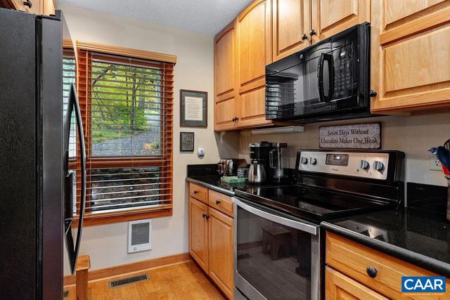 27 VEERY LN, Wintergreen Resort, VA 22967