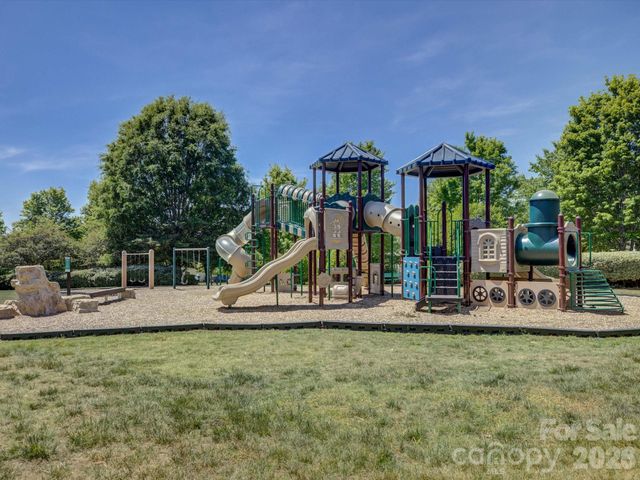 9828 Caldwell Depot Road, Cornelius, NC 28031