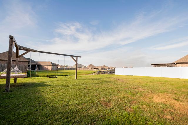 213 Madio Drive, Houma, LA 70364