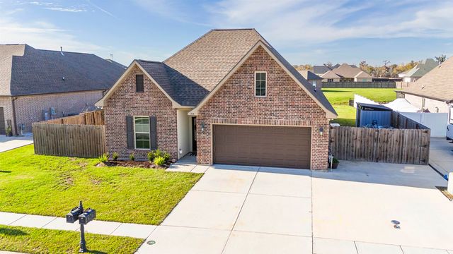 213 Madio Drive, Houma, LA 70364