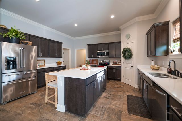 213 Madio Drive, Houma, LA 70364