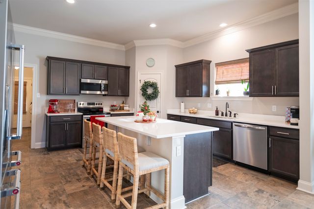 213 Madio Drive, Houma, LA 70364
