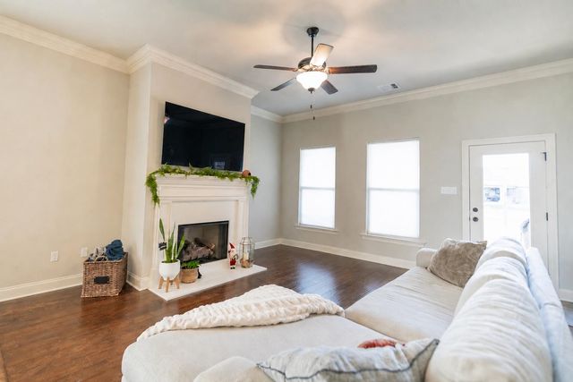 213 Madio Drive, Houma, LA 70364