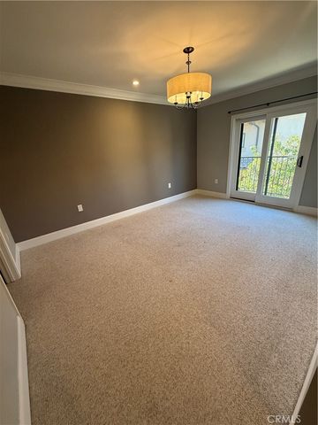 158 S Sierra Madre, Pasadena, CA 91107