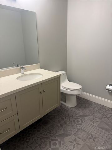 158 S Sierra Madre, Pasadena, CA 91107