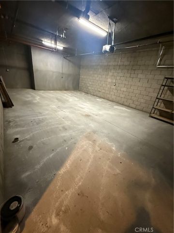 158 S Sierra Madre, Pasadena, CA 91107