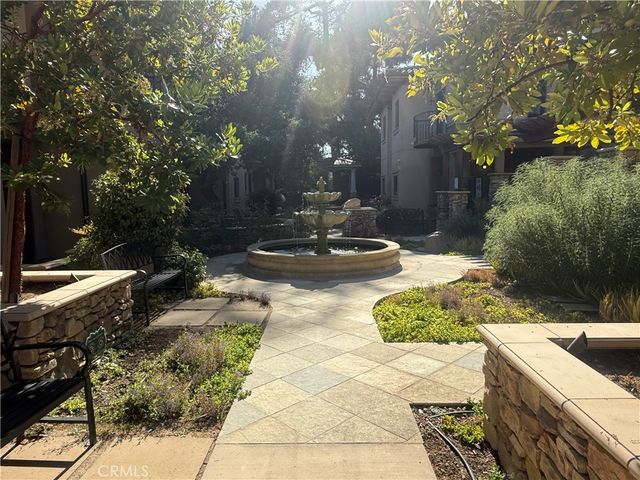 158 S Sierra Madre, Pasadena, CA 91107