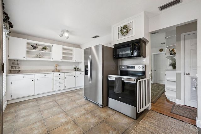 2796 NORTHLAND ROAD, Mount Dora, FL 32757