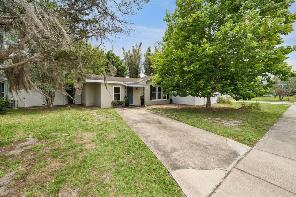 2796 NORTHLAND ROAD, Mount Dora, FL 32757