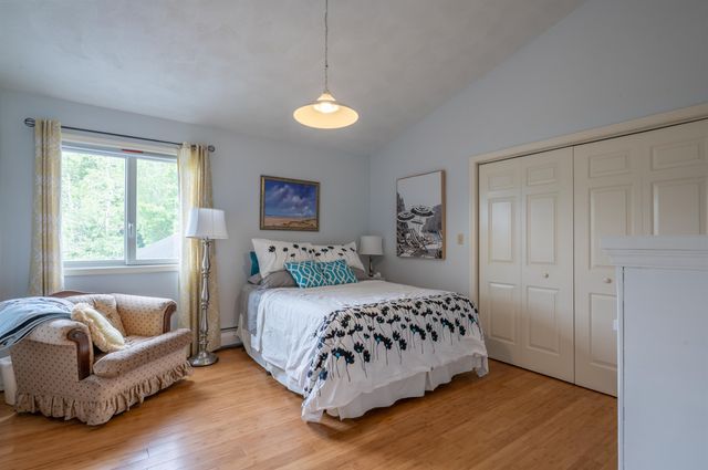 7 Longview Circle, Pelham, NH 03076