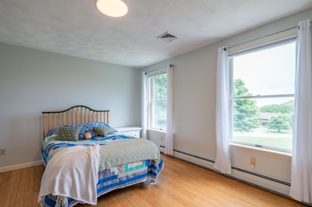 7 Longview Circle, Pelham, NH 03076