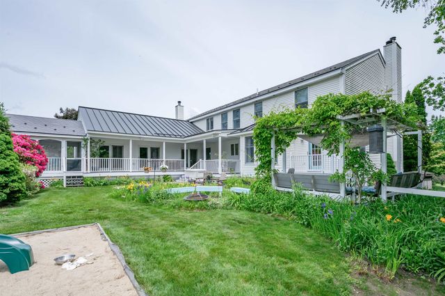 7 Longview Circle, Pelham, NH 03076