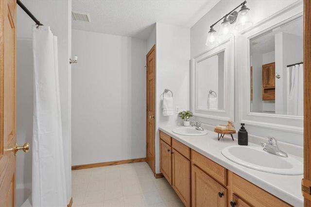 1420 6th Avenue, Baldwin, WI 54002