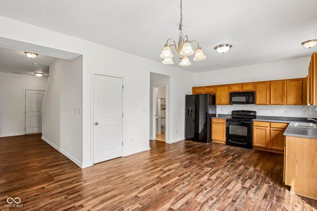 627 Appleseed Drive, Indianapolis, IN 46217