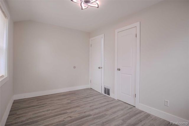 91 Martin Luther King Jr Boulevard, Pontiac, MI 48342