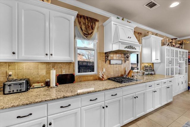 20260 Morgan Hill Court, Anderson, CA 96007