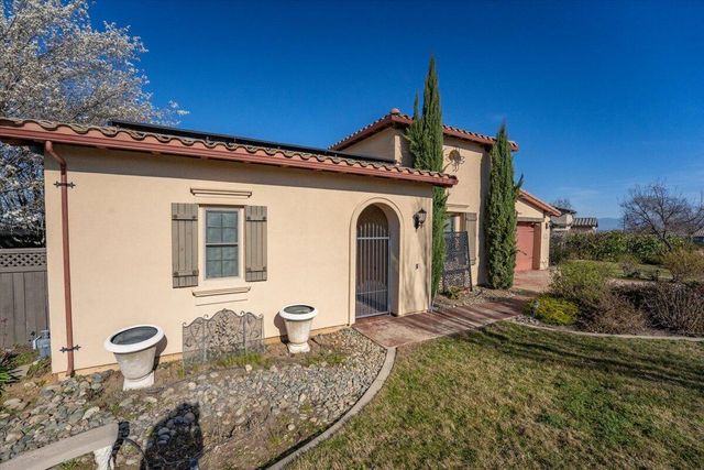 20260 Morgan Hill Court, Anderson, CA 96007