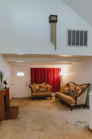 5617 Layton Dr, North Highlands, CA 95660