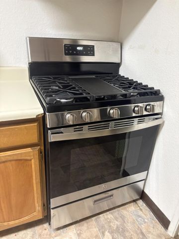 5617 Layton Dr, North Highlands, CA 95660