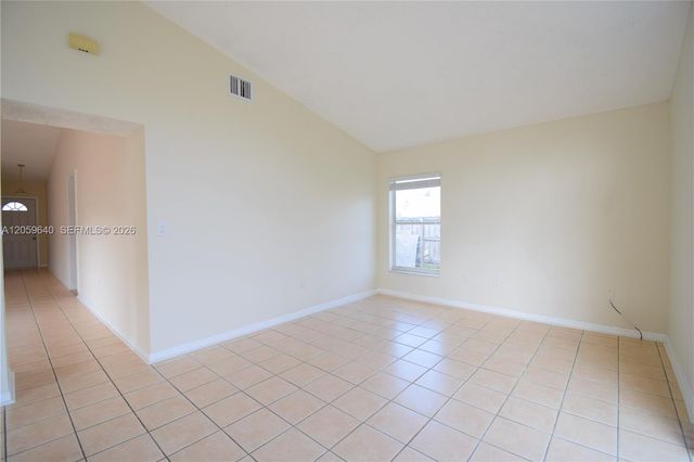 15860 SW 77th St, Miami, FL 33193