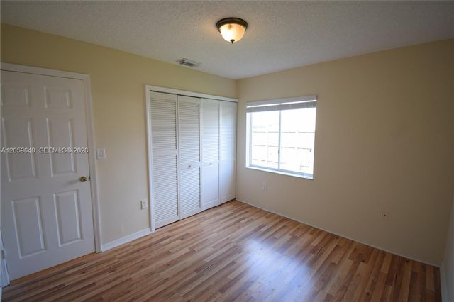 15860 SW 77th St, Miami, FL 33193