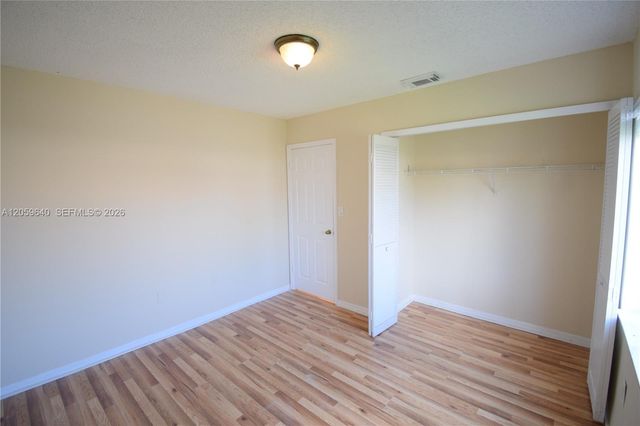 15860 SW 77th St, Miami, FL 33193