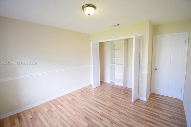 15860 SW 77th St, Miami, FL 33193